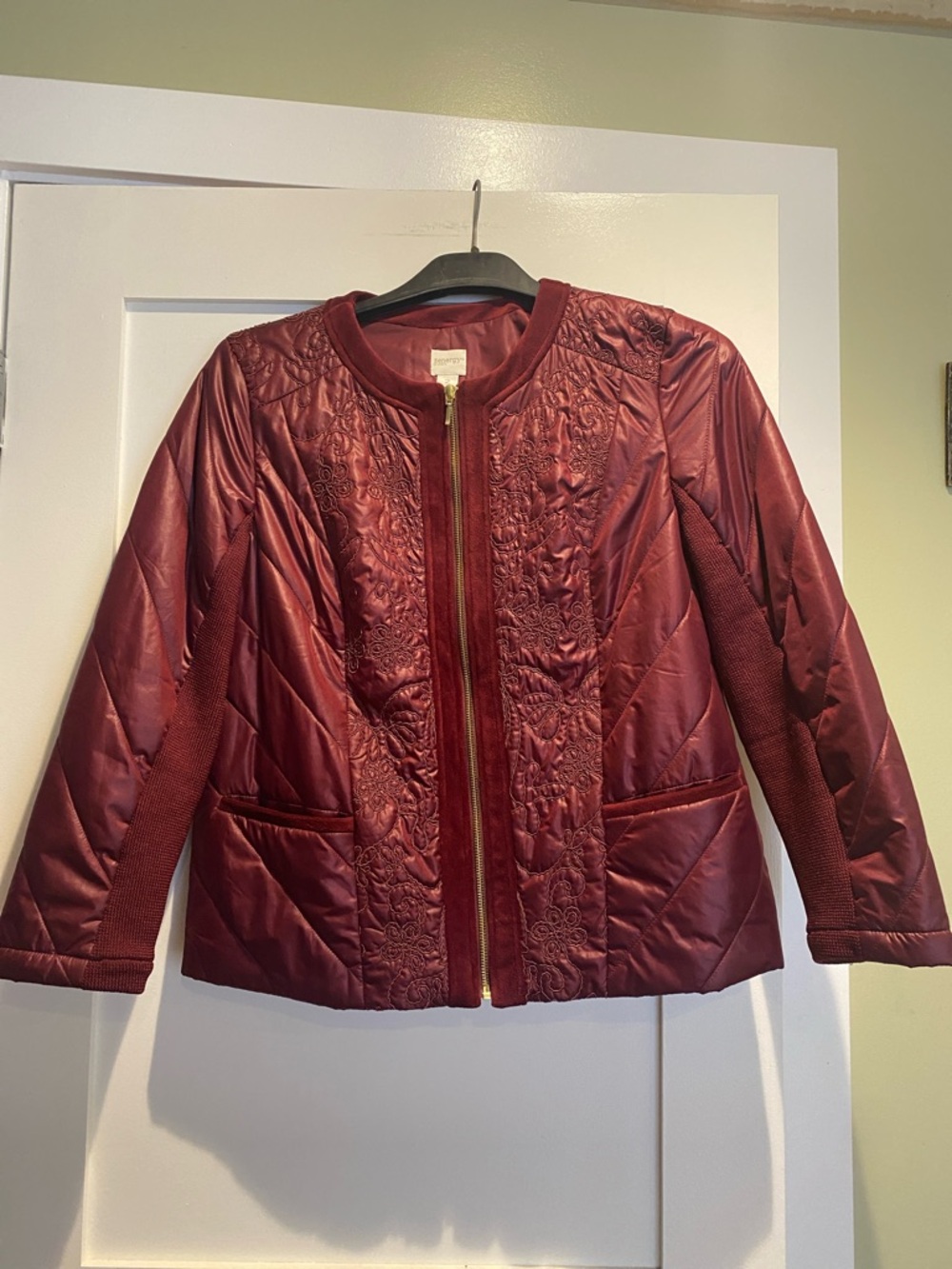 Women's Quilted Embroidered Zip Puffer Jacket - Burgundy